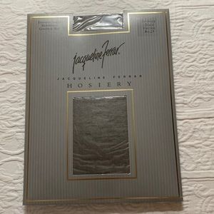VINTAGE JACQUELINE FERRAR HOSIERY (PANTYHOSE) JC PENNEY BLK AVG..(NEW IN PKG)